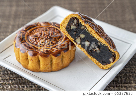 Tsukimochi Chinese confectionery 65387653