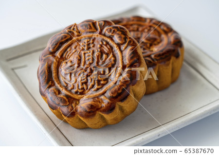 Tsukimochi Chinese confectionery white background Tsukimochi Chinese confectionery white background 65387670