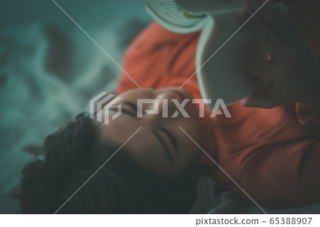 閱讀 看書 女生 65388907