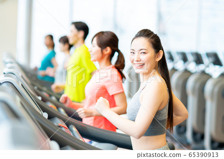 Gym Gym 65390913
