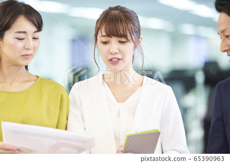 商務人士 65390963