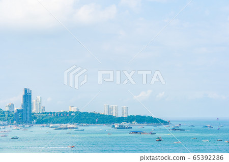 Beautiful landscape and sea ocean with white cloud and blue sky around Pattaya city 65392286