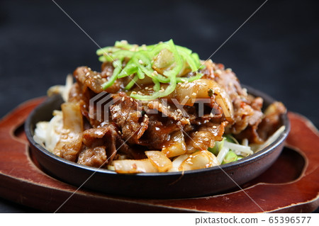 Beef ribs teppanyaki Beef ribs teppanyaki 65396577