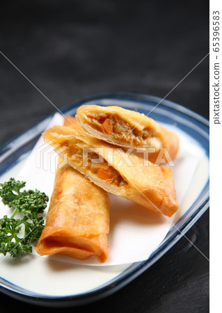 咖哩春捲 咖哩春捲 65396583
