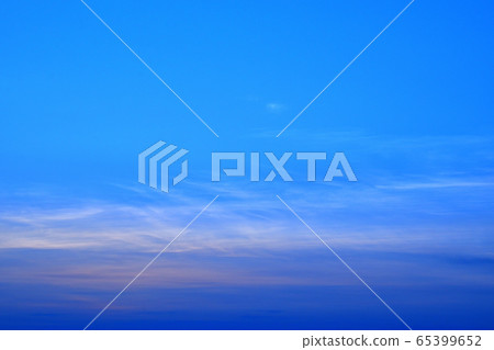 Twilight sky / Okinawa Prefecture (horizontal position) 65399652