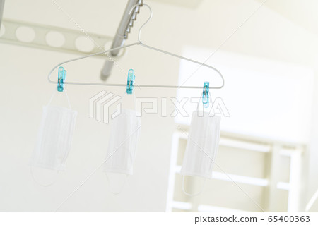 清洗並重複使用口罩的圖像照片 65400363