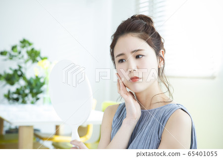 女人的美麗美麗的憂慮 女人的美麗美麗的憂慮 65401055