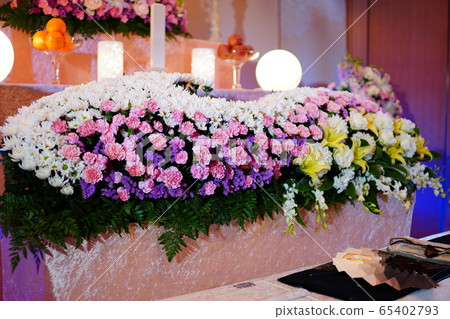 Flower altar Flower altar 65402793