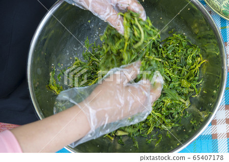 Herbs Herbs 65407178