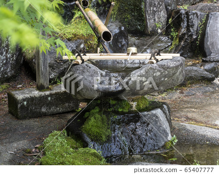 Temple water Temple water 65407777