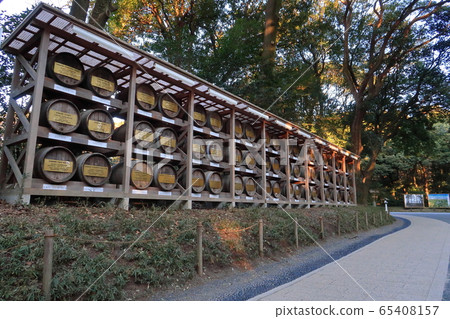 [Shibuya Ward] Meiji Jingu Consecration Sake Barrel 65408157