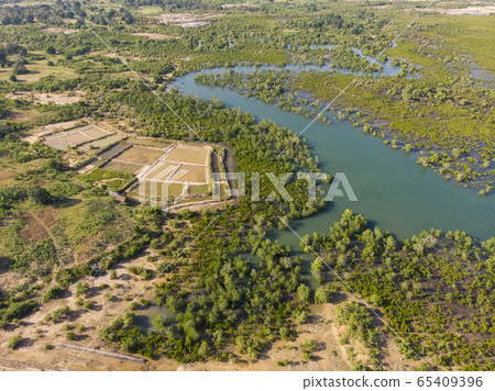 Aerial view of the water coast line at East Pemba island Near to Mkangale in Zanzibar Archipelago, Tanzania, Indian ocean 65409396