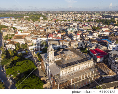 Aerial shot of Famous Town Hall in Stone town, Zanzibar, Tanzania 65409428