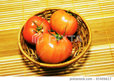 Tomato   65409817