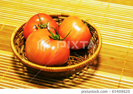 Tomato   65409820
