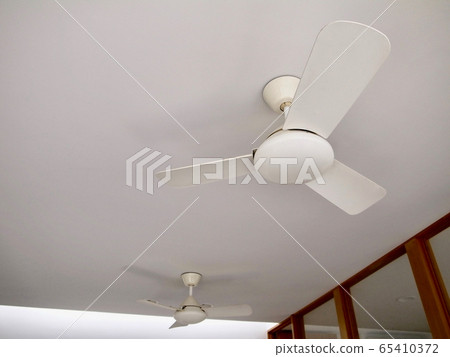 Ceiling deals circulator fan