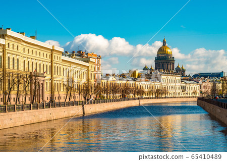Saint Isaac Cathedral across Moyka river, Saint Petersburg, Russia Saint Isaac Cathedral across Moyka river, Saint Petersburg, Russia 65410489