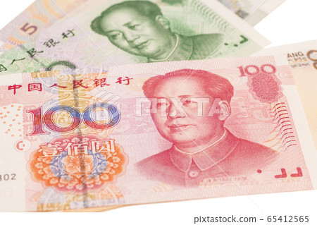 Chinese money yuan banknote close-up Chinese money yuan banknote close-up 65412565