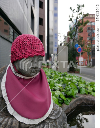 Jizo on the street corner Jizo on the street corner 65413942