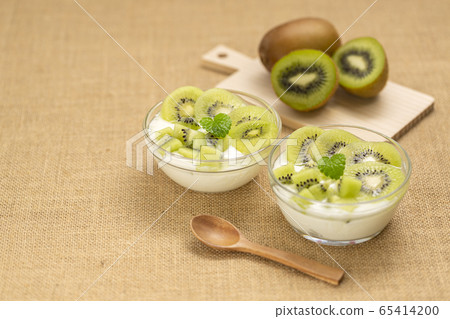 Yogurt_kiwi 65414200
