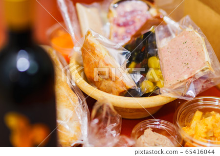 French French food takeout food delivery vacuum packed gourmet dinner backorder 65416044
