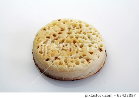Crumpet British pancake Crumpet British pancake 65422887