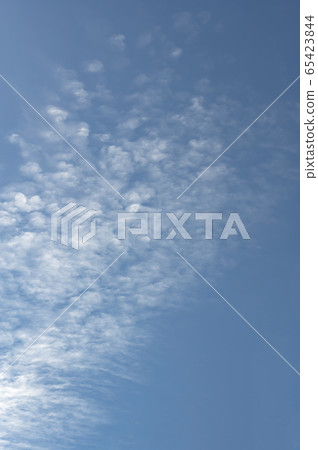  藍天和雲彩 65423844