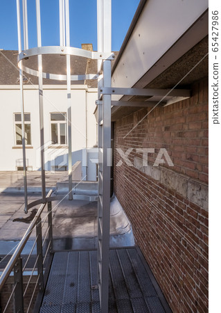 The emergency stairs 65427986