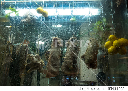 pork snout and lemon 65431631