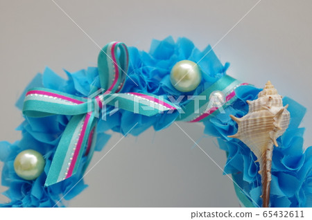 Blue wreath inspired by the sea Blue wreath inspired by the sea 65432611