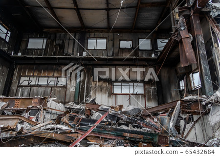 Demolition of buildings Demolition of buildings 65432684