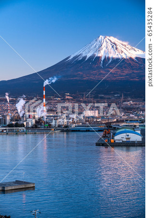 <靜岡縣>富士山/塔古拉港口在清晨 65435284