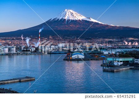 <靜岡縣>富士山/塔古拉港口在清晨 65435291