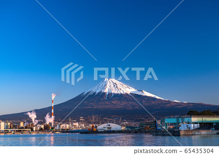 <靜岡縣>富士山/塔古拉港口在清晨 65435304