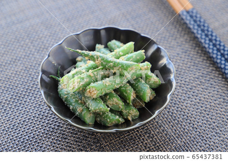 Sesame sauce 65437381