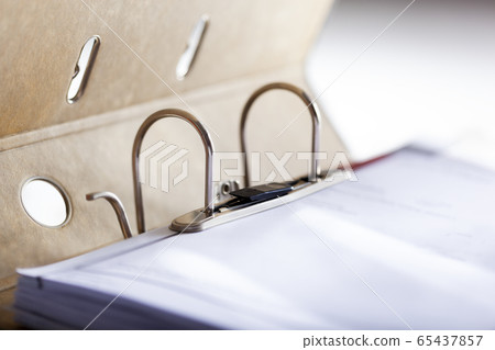 Closed archive ring binder Closed archive ring binder 65437857