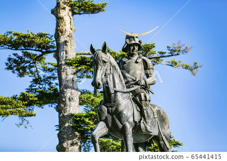 Date Masamune equestrian statue Aoba castle ruins Sendai city panoramic view 65441415