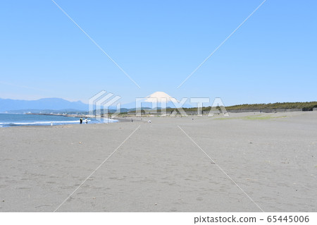 Chigasaki Coast Spring Sea Snow Mount Fuji Chigasaki Coast Spring Sea Snow Mount Fuji 65445006