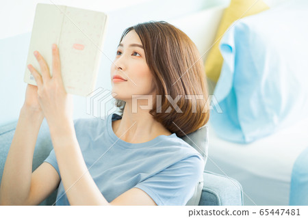 Woman , home, lifestyle 65447481