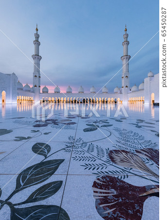 Sheikh Zayed Grand Mosque, Abu-Dhabi, UAE 65450287