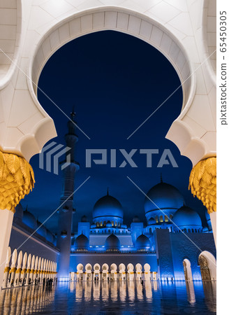 Sheikh Zayed Grand Mosque, Abu-Dhabi, UAE 65450305