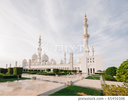 Sheikh Zayed Grand Mosque, Abu-Dhabi, UAE 65450306