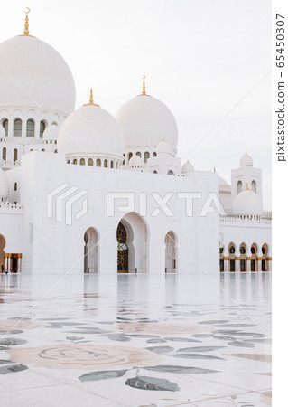 Sheikh Zayed Grand Mosque, Abu-Dhabi, UAE 65450307