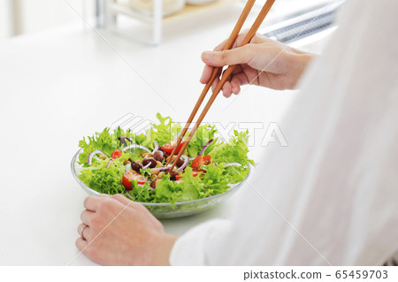 Salad housewife image Salad housewife image 65459703