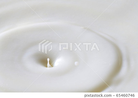 Delicious milk 65460746