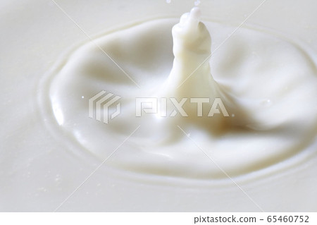 Delicious milk 65460752