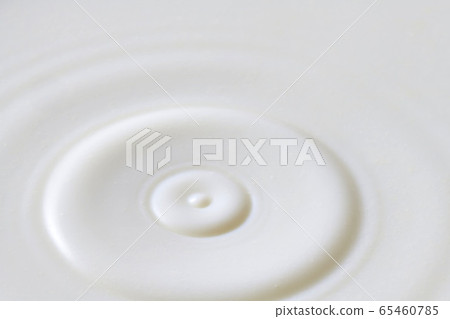 Delicious milk 65460785