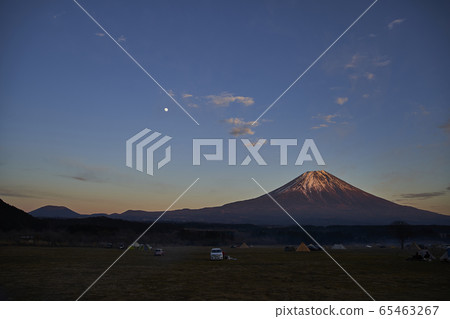 Camping image 65463267