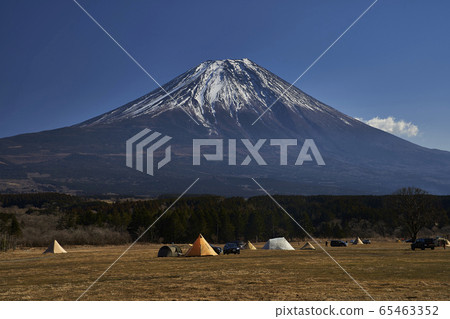 Camping image 65463352