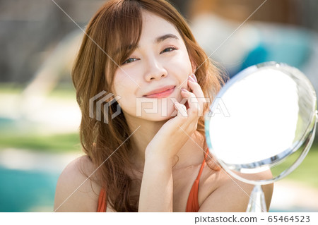Outdoor female beauty image Outdoor female beauty image 65464523